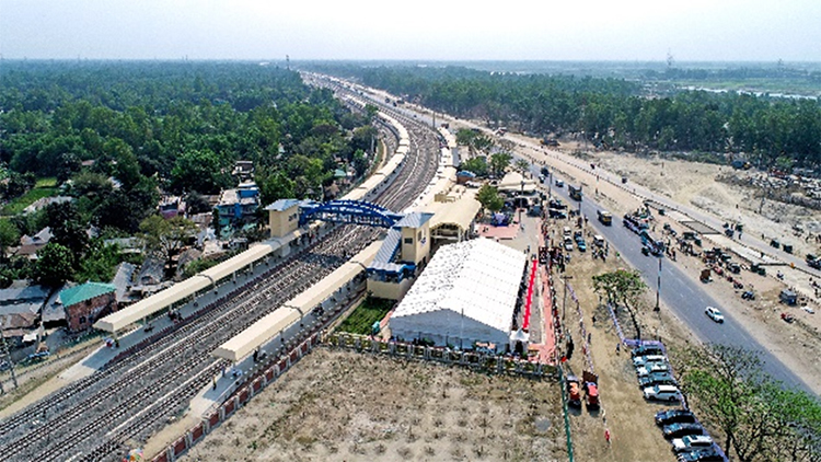 The inauguration ceremony for this railway bridge