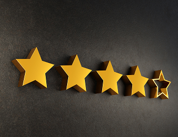 �C��ϓ��̃C�j�V�A�`�u