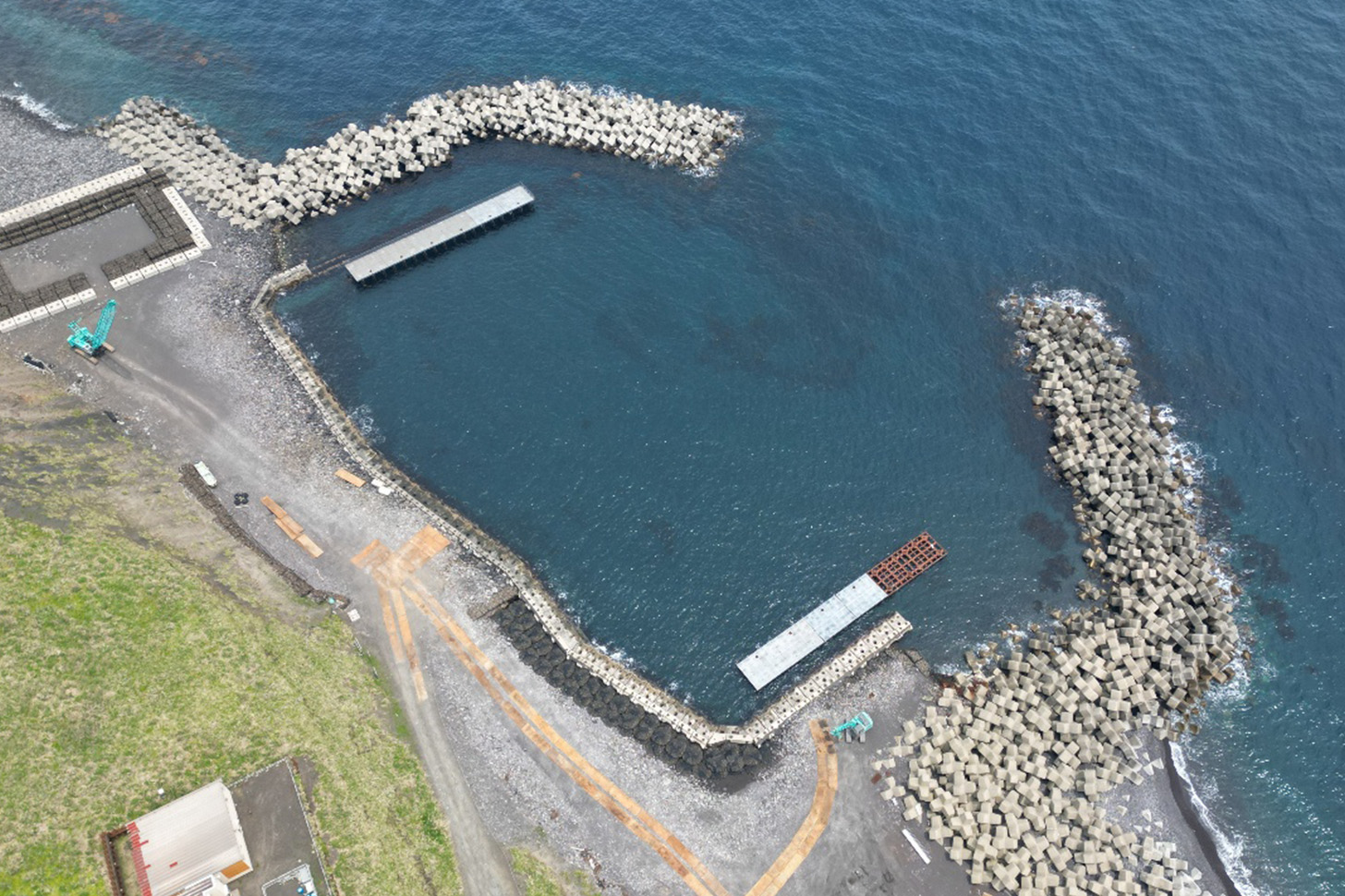 大島漁港外1港建設工事